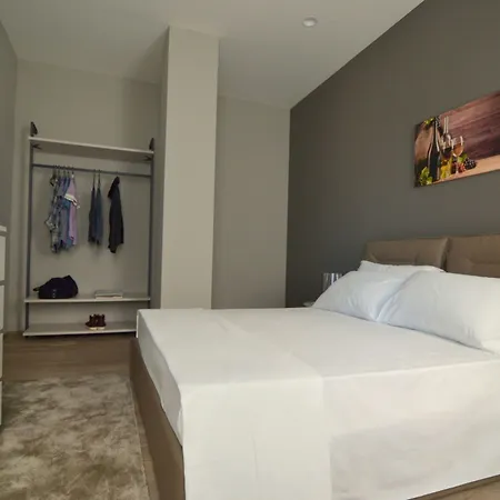 Good Idea! Palace By H-fast Apartman *